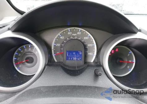 2013 Honda Fit z USA, uszkodzony, nr VIN JHMGE8H33DC079695